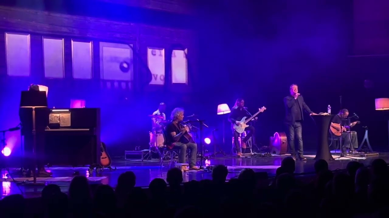 Eppu Normaali: ”Tahroja paperilla” (Jyväskylä 18.2.2026)