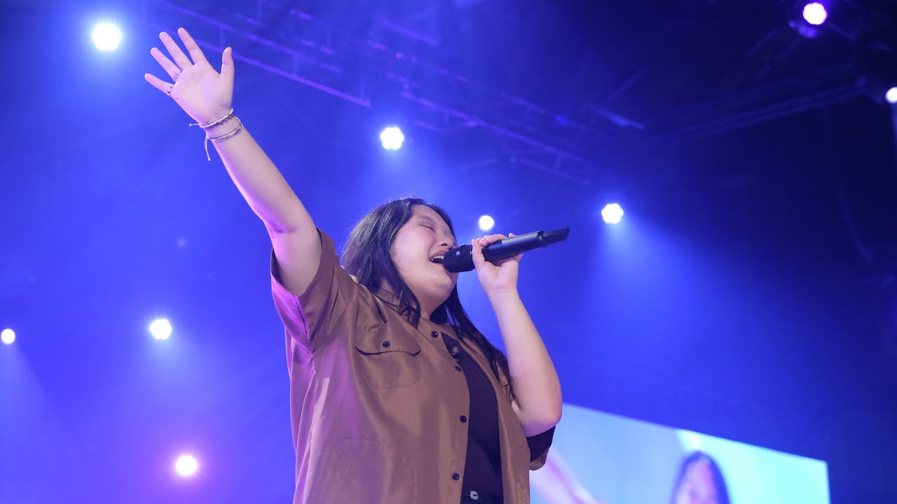 Emerge: Here I Bow / I Sing Praises To Your Name // Erana Belle @City Harvest Church