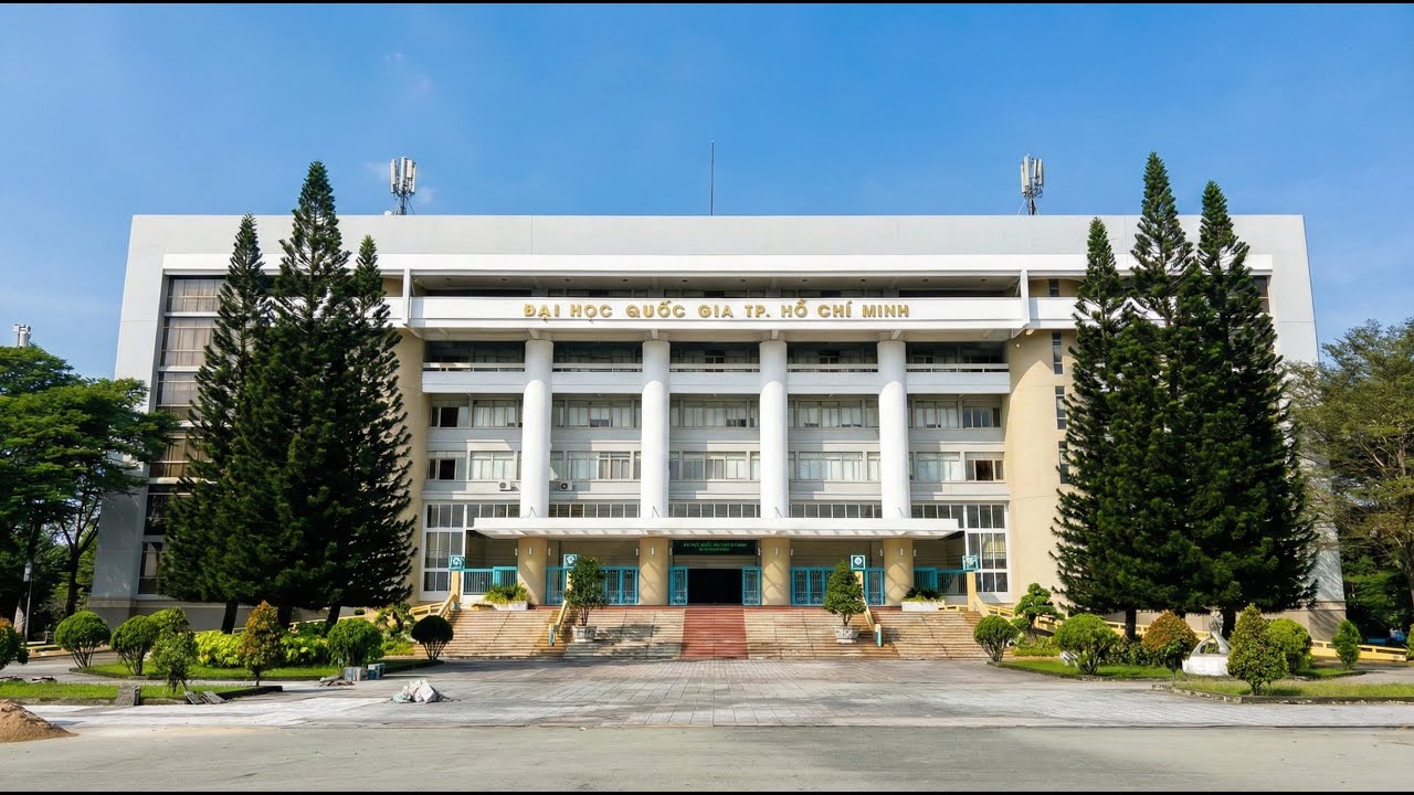 Walking Vietnam’s LARGEST University (It’s a City!) 🇻🇳