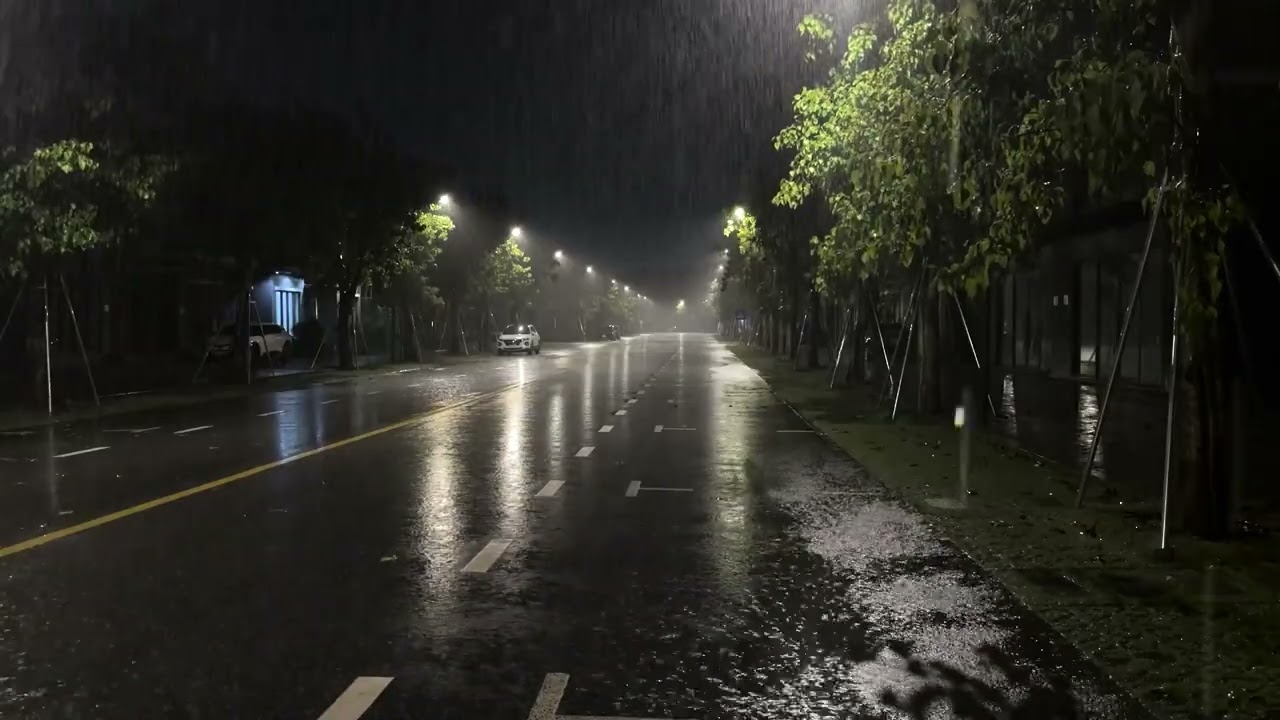 Calm Night Rain on a Quiet City Street - Relaxing Rain Sounds for Deep Sleep & Stress Relief