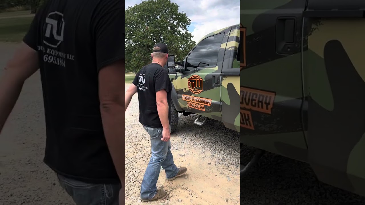 Walk around of my F550 4x4 Offroad Wrecker with a Century 614 bed! I love this truck!! 