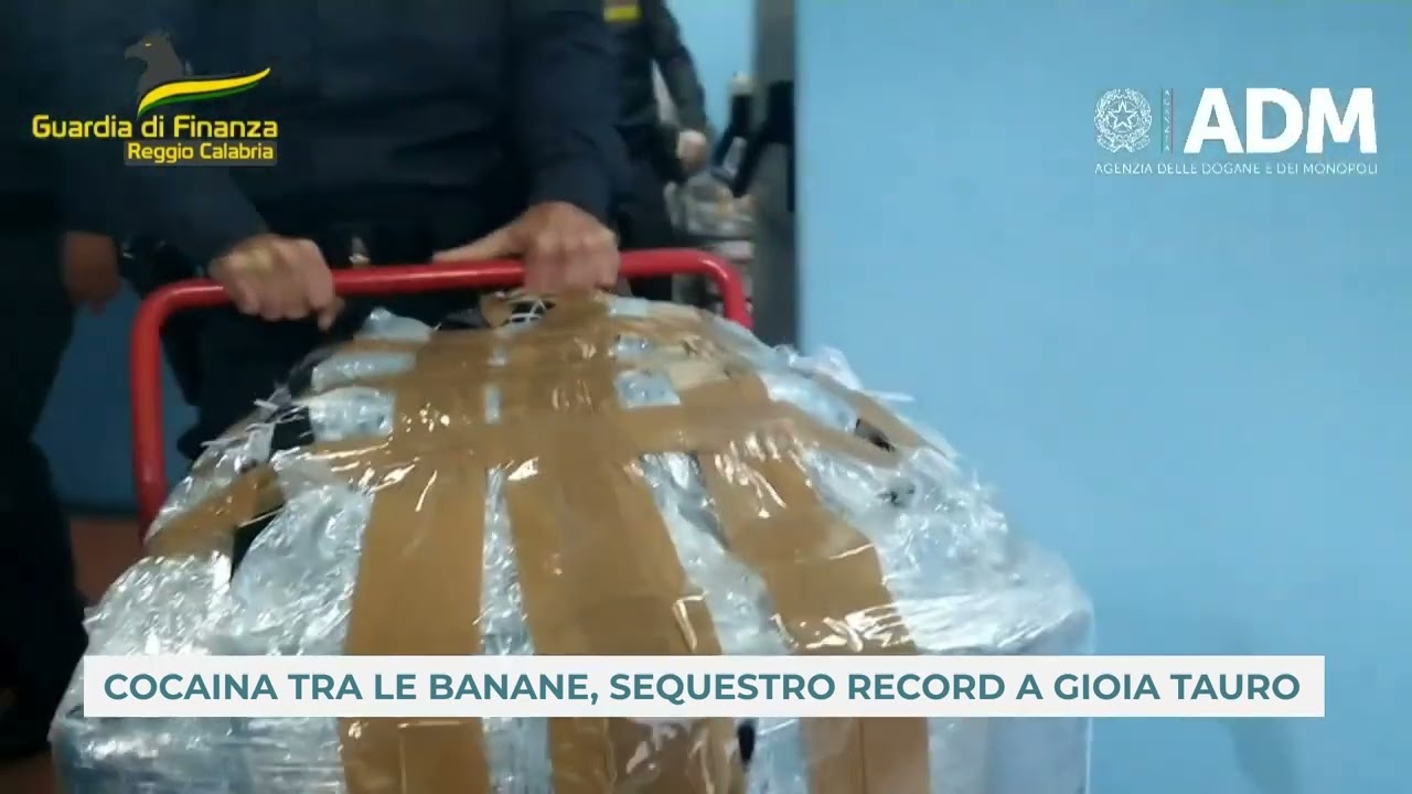 DROGA, SEQUESTRO RECORD A GIOIA TAURO: IN DUE CONTAINER 2.700 KG DI COCAINA