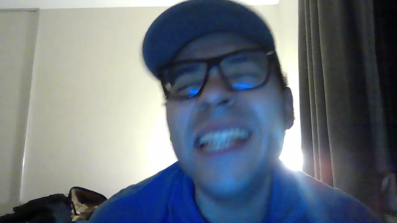 How to laugh (1 hour not laughing) 1 day not laughing is 1 day not living.
