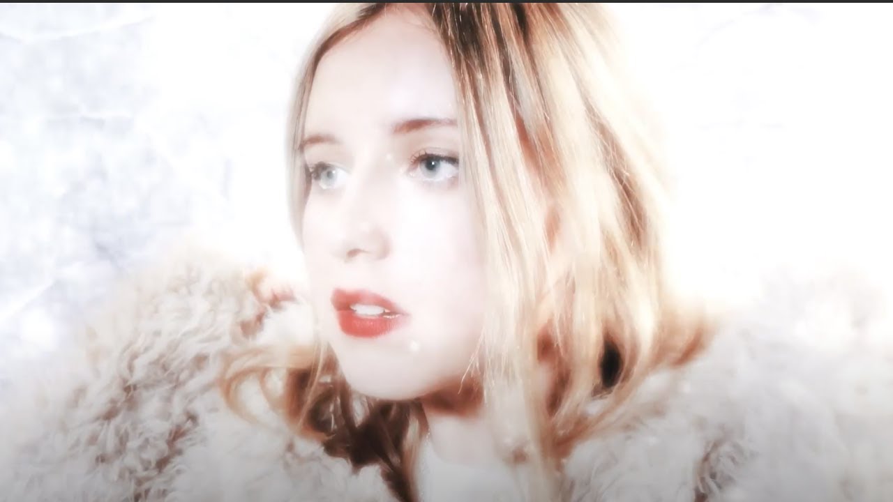 Heidi Simpson - Icy Girl