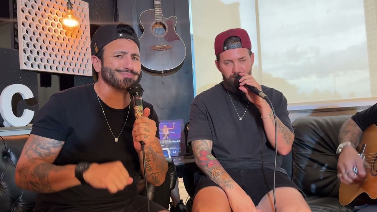 Chama a pol&iacute;cia - L&eacute;o e Matheus 