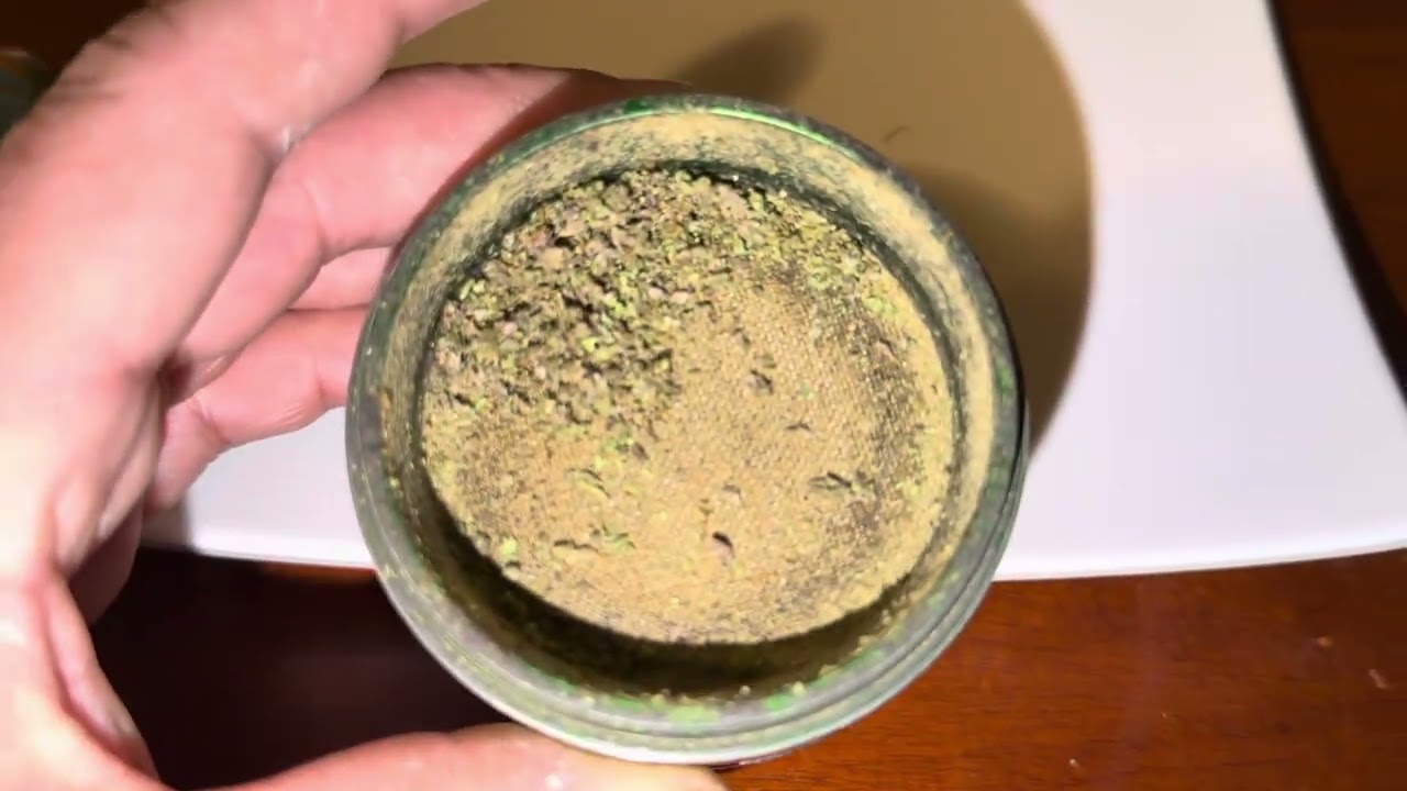 Outdoor grow Smoke review - PURPLE 