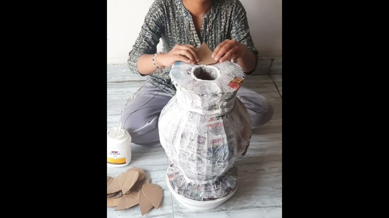 👌how to make a beautiful flower vas 👌#shortvideo #trendingshorts #using wall putty #artscraft #diy 