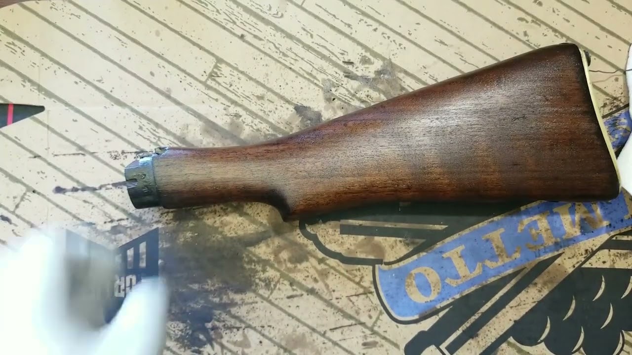 staining the wood and final look on the enfield