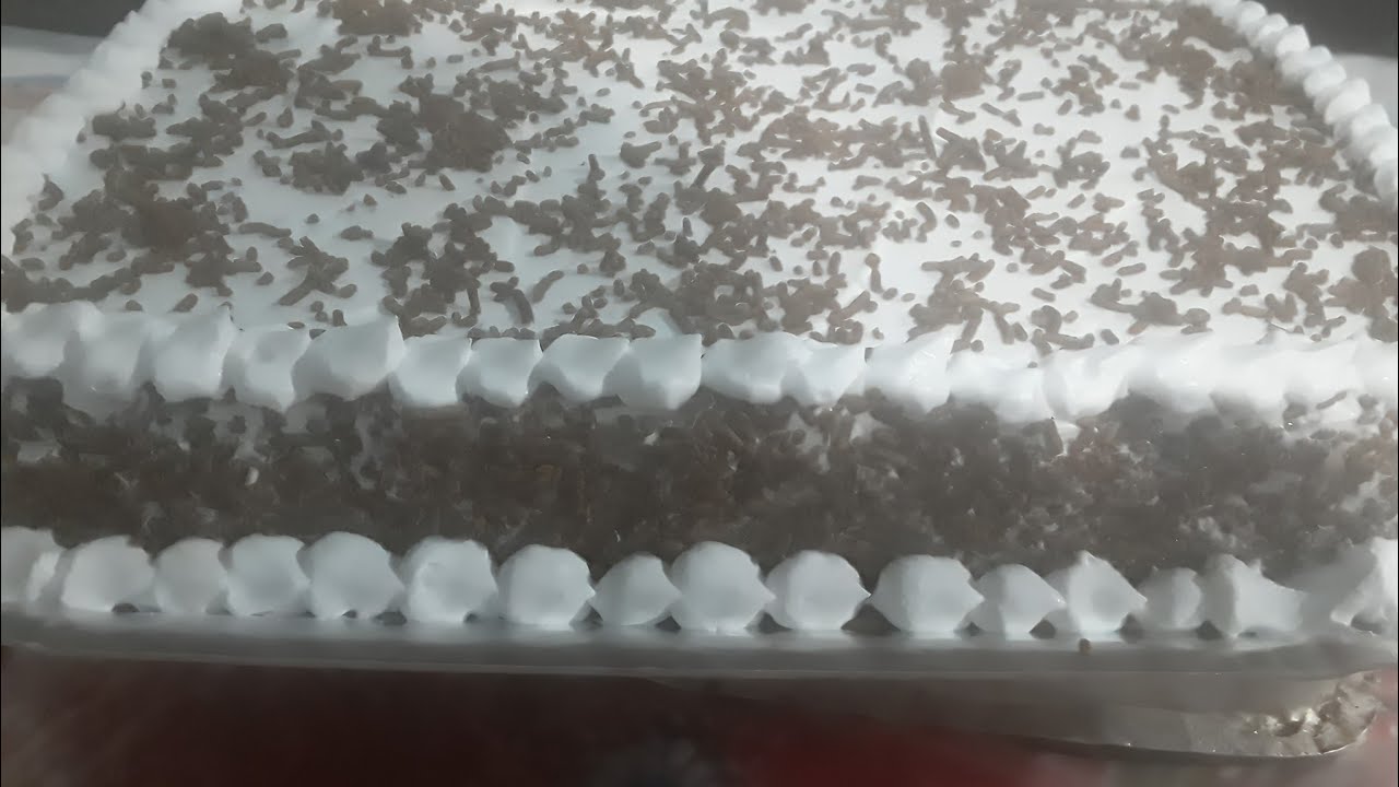 Bolo de Chocolate com Brigadeiro Cremoso: A Estrela da Sua Festa de Aniversário🍰