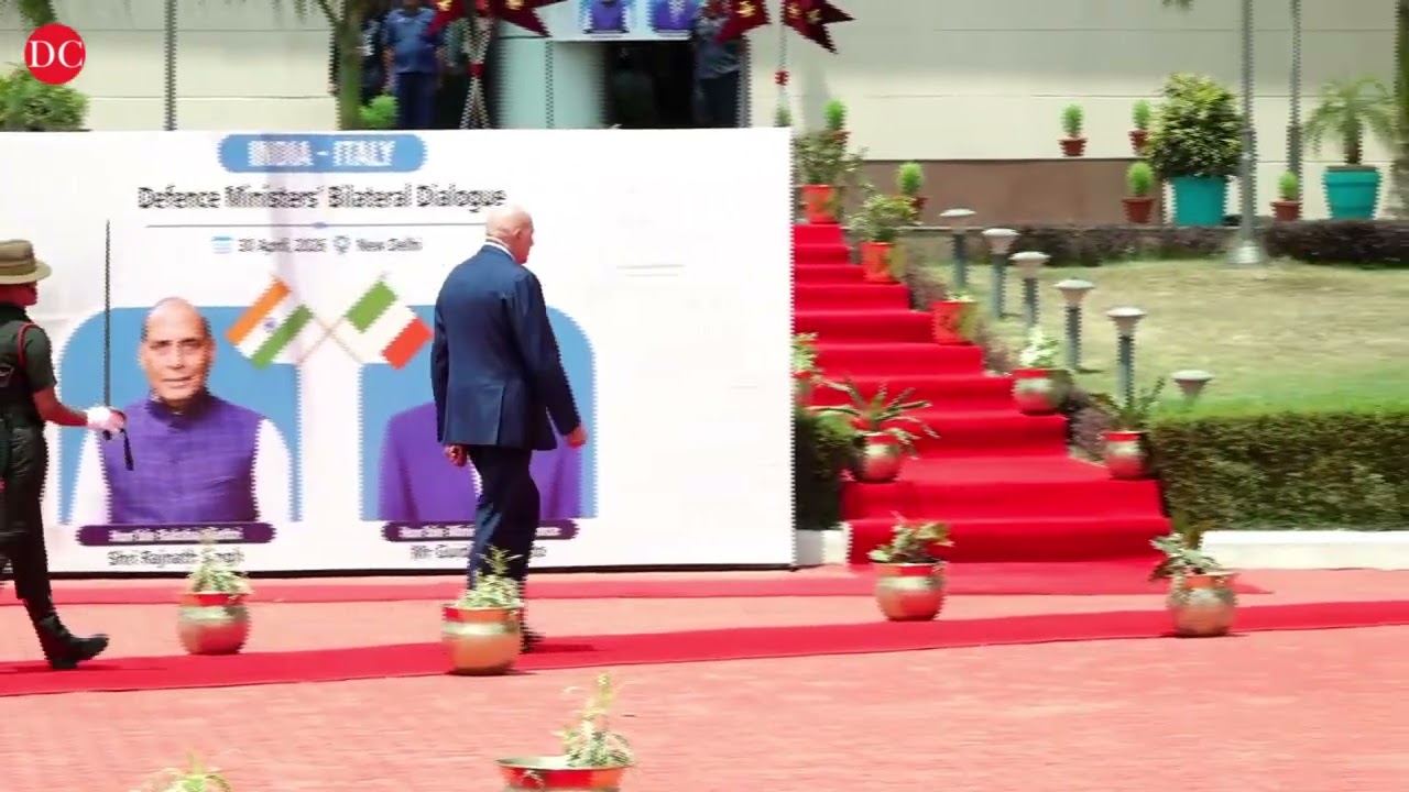 Italian Defence Minister Guido Crosetto Inspects Guard of Honour | Delhi