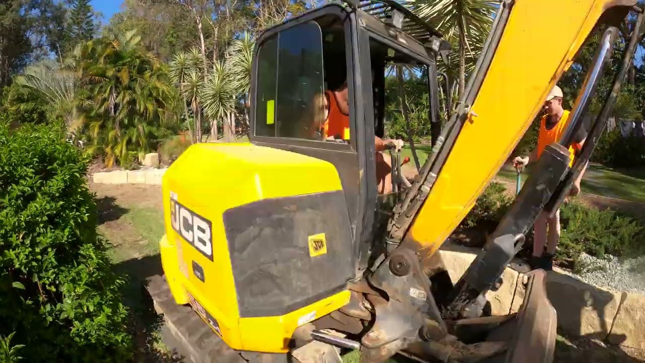 Step-by-Step Sandstone Retaining Wall Build Time-Lapse