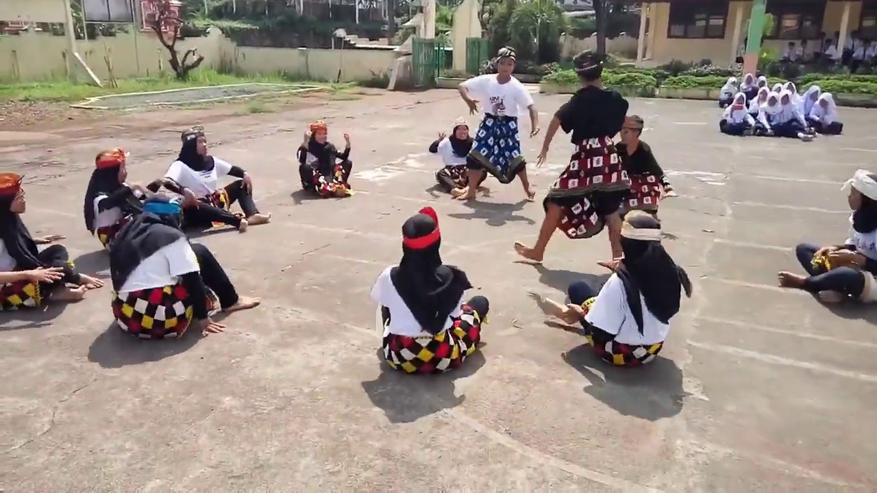 Tari Kecak SMPN 1 Patean