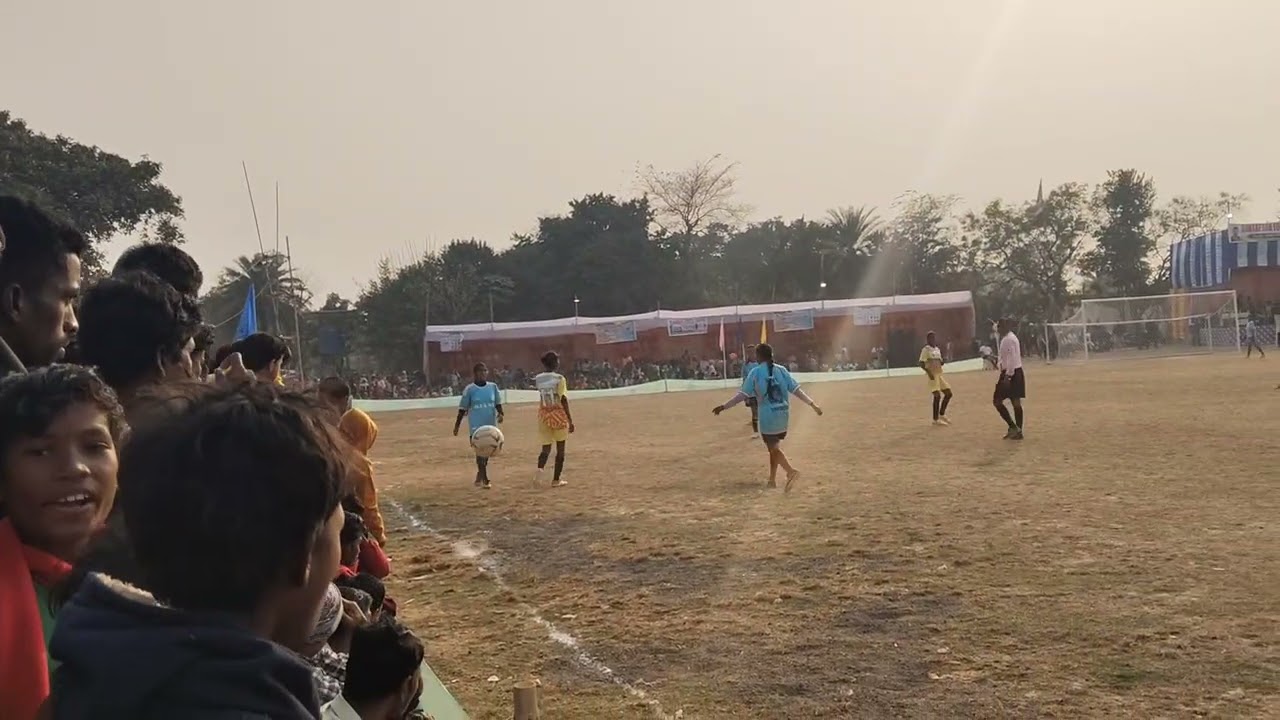 Ladkiyon Ka match kalyanchowk vs godda at dhatapara football ground #youtubevideos 