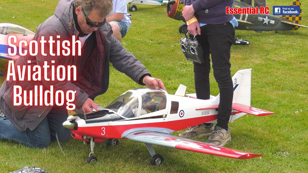 COCKPIT OPENS IN FLIGHT ! Can he land safely ? Scottish Aviation Bulldog