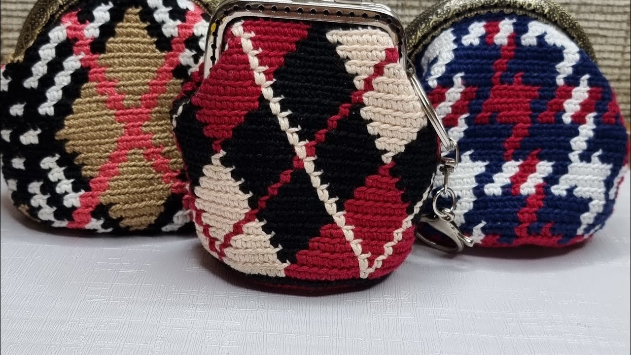 monedero en crochet tecnica wayuu diseño rombo de calcetín