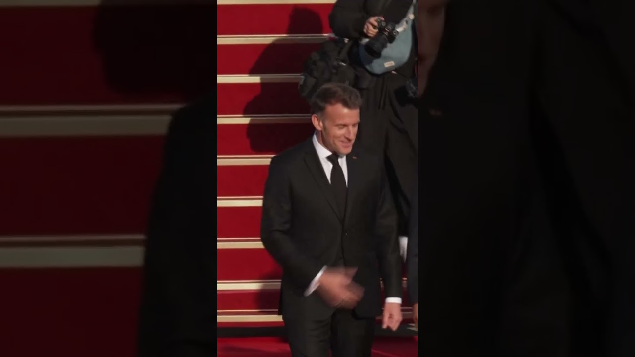 &ldquo;THE SEOUL PIVOT&rdquo;: Macron Arrives in South Korea to Build a New Tech Alliance | DWS News | AC1C