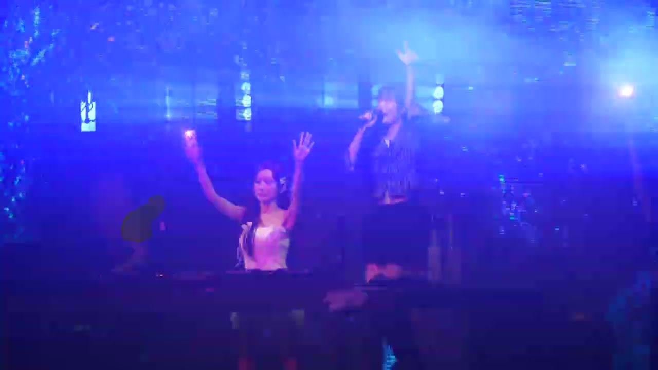 DJ Eunwoo, DJ Kyuria, DJ Wenzi, DJ Bliss - EXO Stay with me