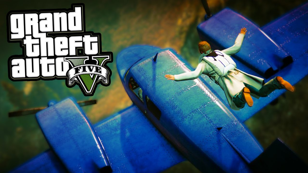 GTA 5 Online - 3 NEW Glitches & Tricks in GTA 5! (Rare Outfit, Swim Under the Map & More)