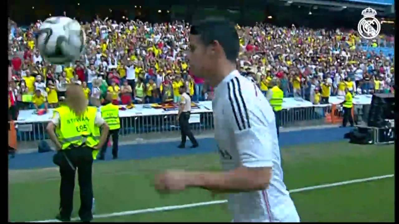 James Rodríguez steps onto the pitch of the Santiago Bernabéu