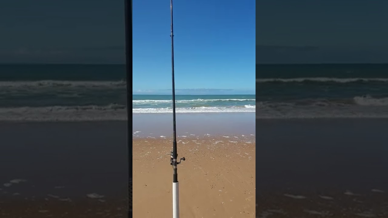 90 MILE BEACH WOODSIDE, FISHING AND NO ONE AROUND, 