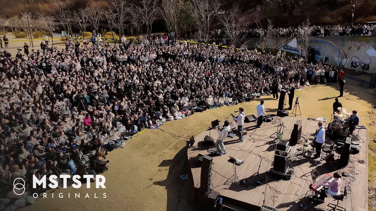 LUCY '21세기의 어떤 날' BUSKING Live Clip