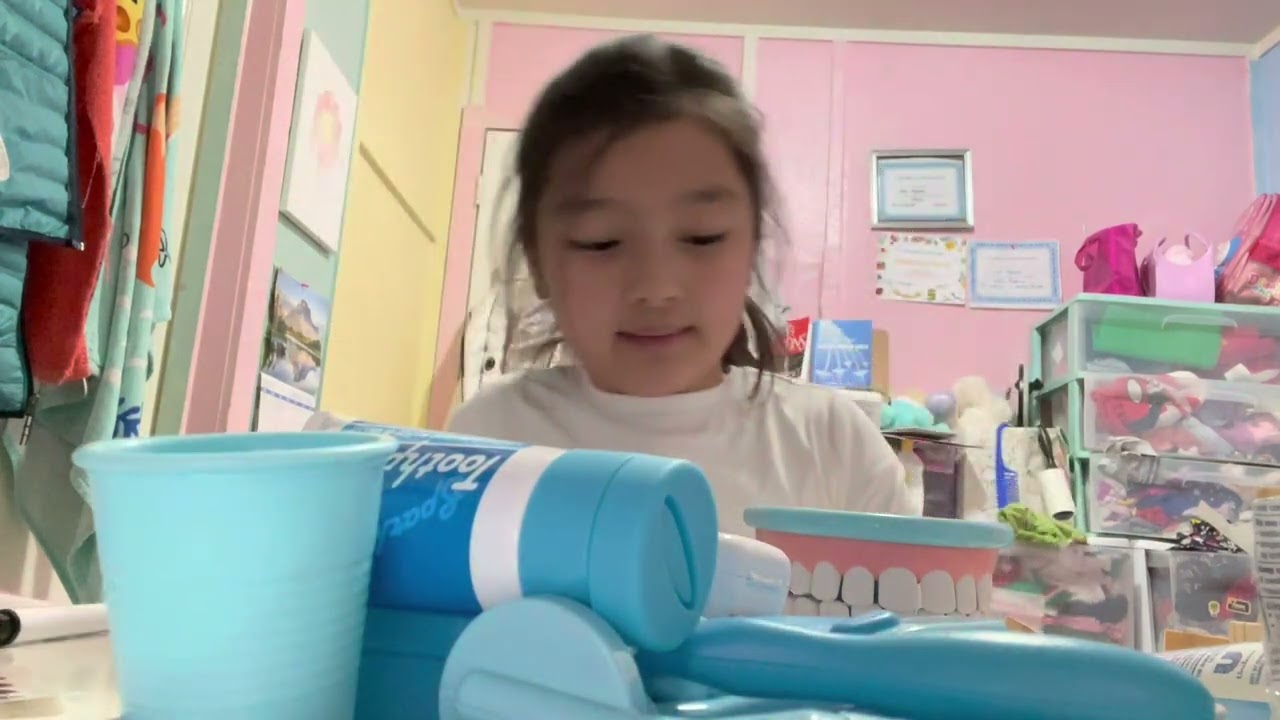 Opening a Super Smile Dentist Kit Playset Melissa & Doug |Sa ki Random’s