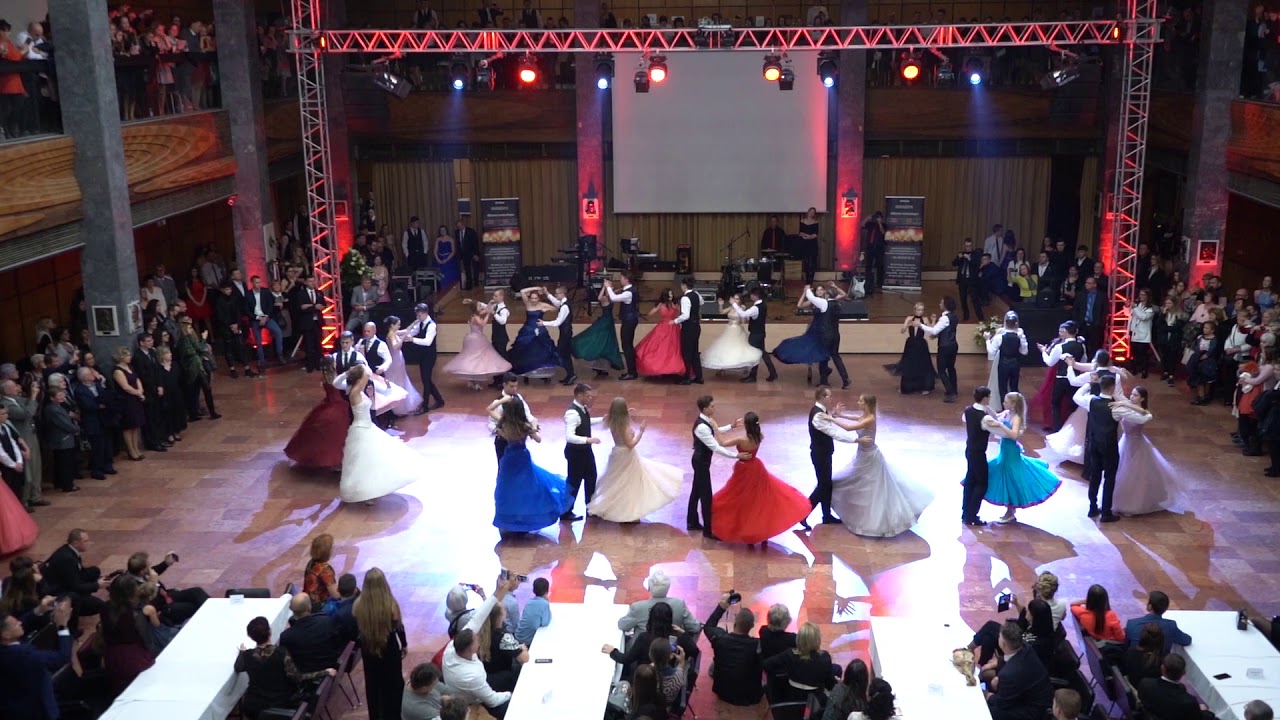 Pécsi Janus Pannonius Gimnázium - Szalagavató - Nyitótánc 2_1 2019.12.07.