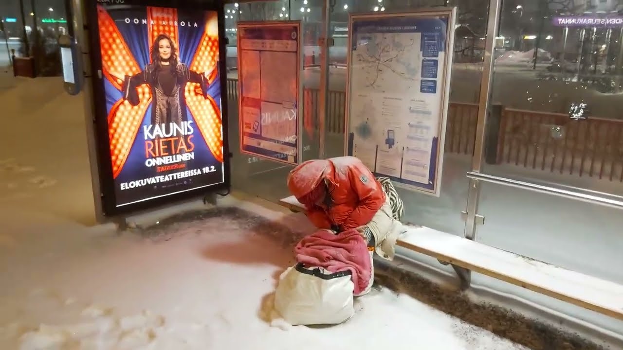 Nainen on elänyt taivasalla koko talven, Lahti 22.2.2026 