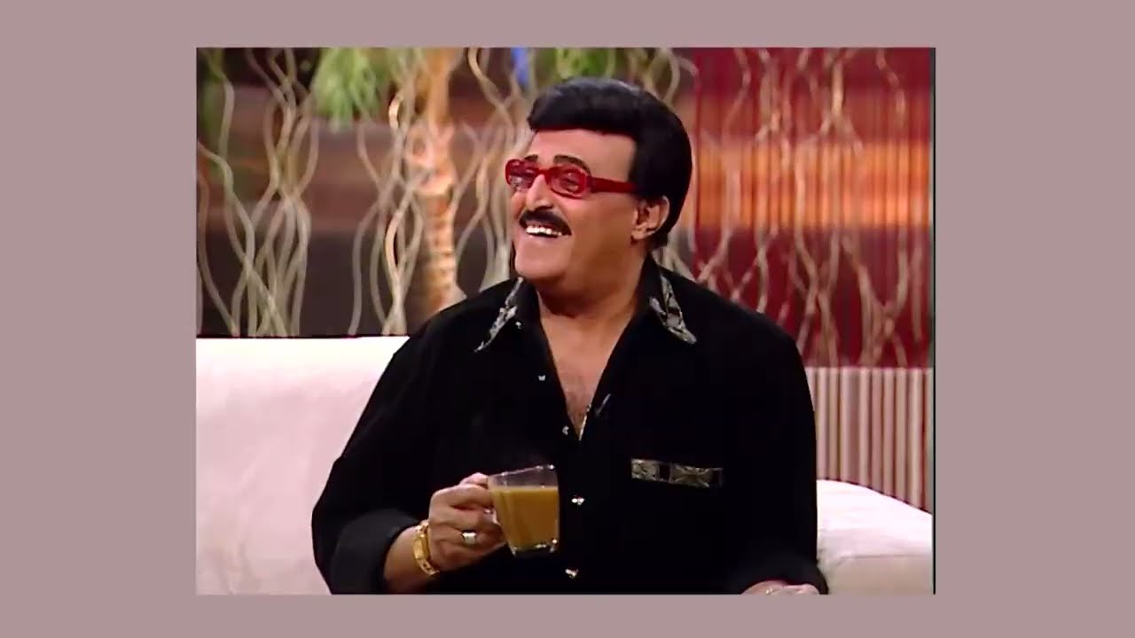 سمير غانم بيتريق علي المغنين الجداد 😂😂 و عينة علي الموزة اللبناني عايز سكر سكر 😉