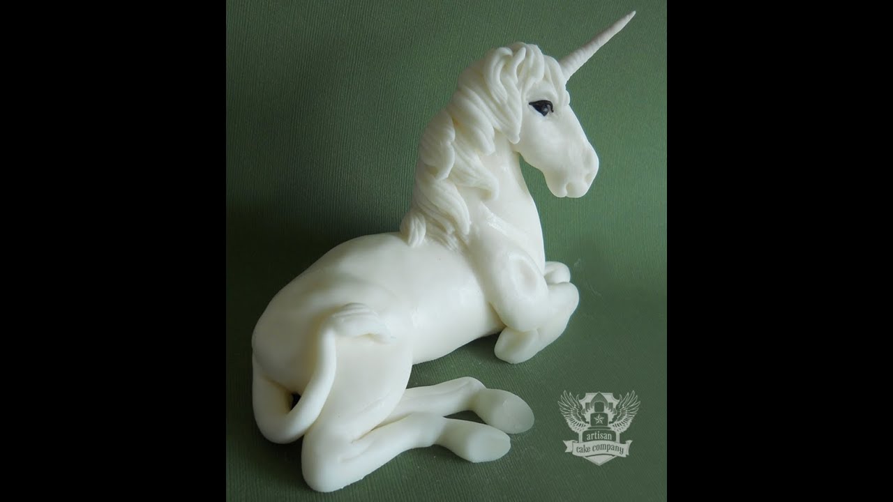 How to make a unicorn topper