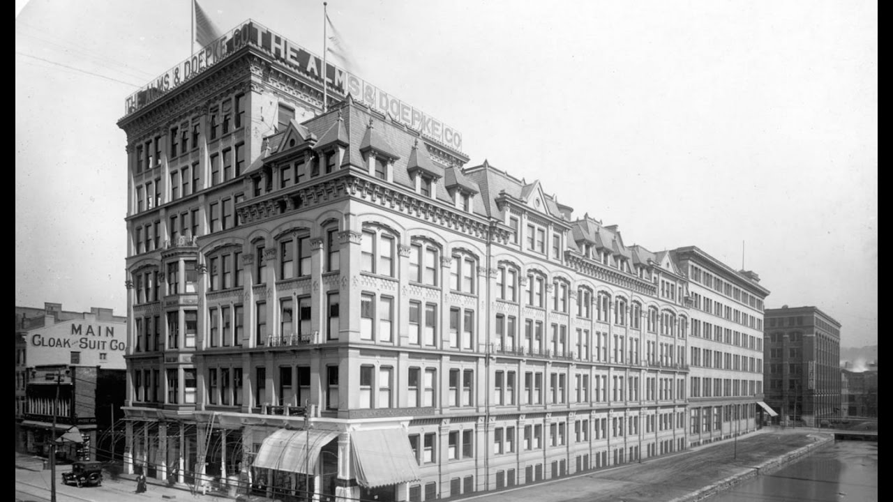 Cincinnati's Premier Department Store Closed in 1955, The Alms  &  Doepke  Building