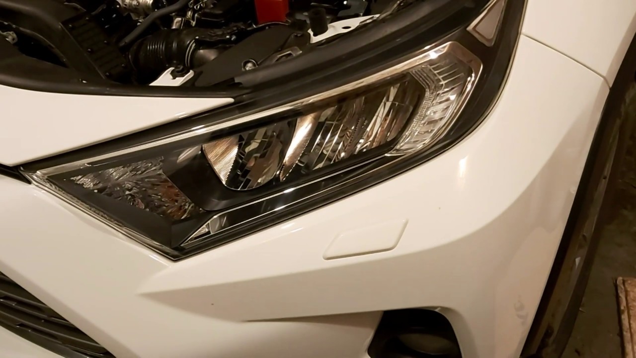 Как самому поднять фары с автоуровнем на Toyota RAV4 2.0 CVT 4WD Комфорт 2020г.