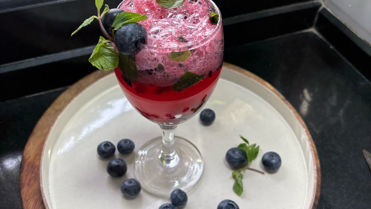 Blueberry cocktail juice | bana Kar pi loge to | ￼addicted Ho Jaoge | face pe natural glow aa jaye