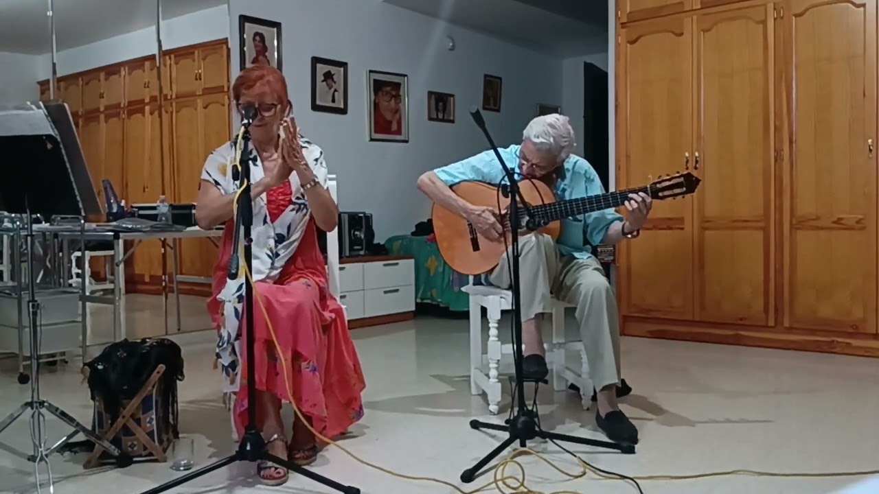 Tangos del Almendro.       Maricarmen.🎤🎸
