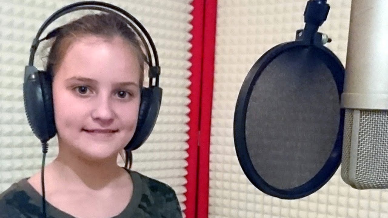 Adela Krošláková - Dnes, naša škola sviatok má (Letí pieseň, letí 2017) - Pieseň o škole
