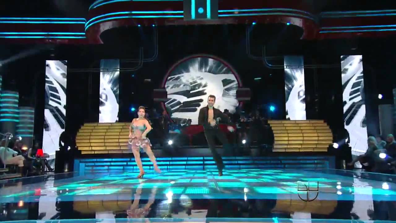 Toni Costa y Adamari Lopez 'rock and roll Mira Quien Baila 2011