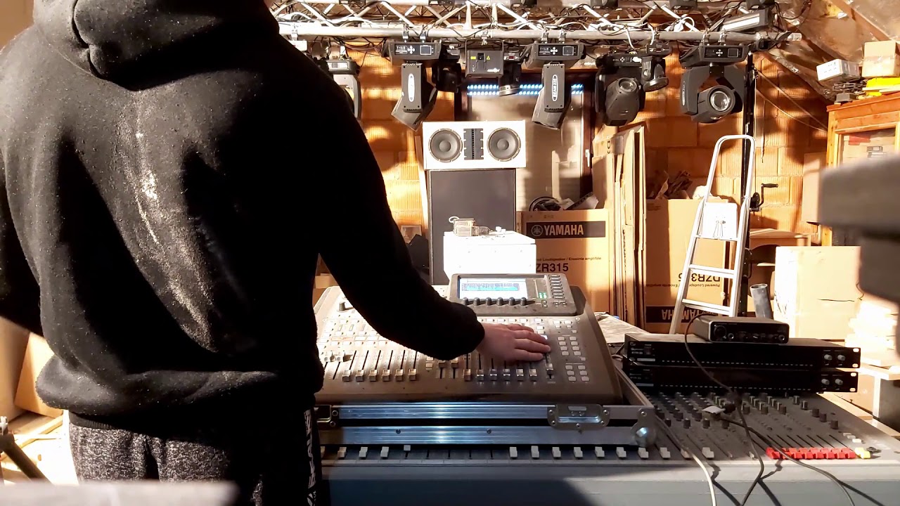 S2 Linearray V2 vs.  DZR315