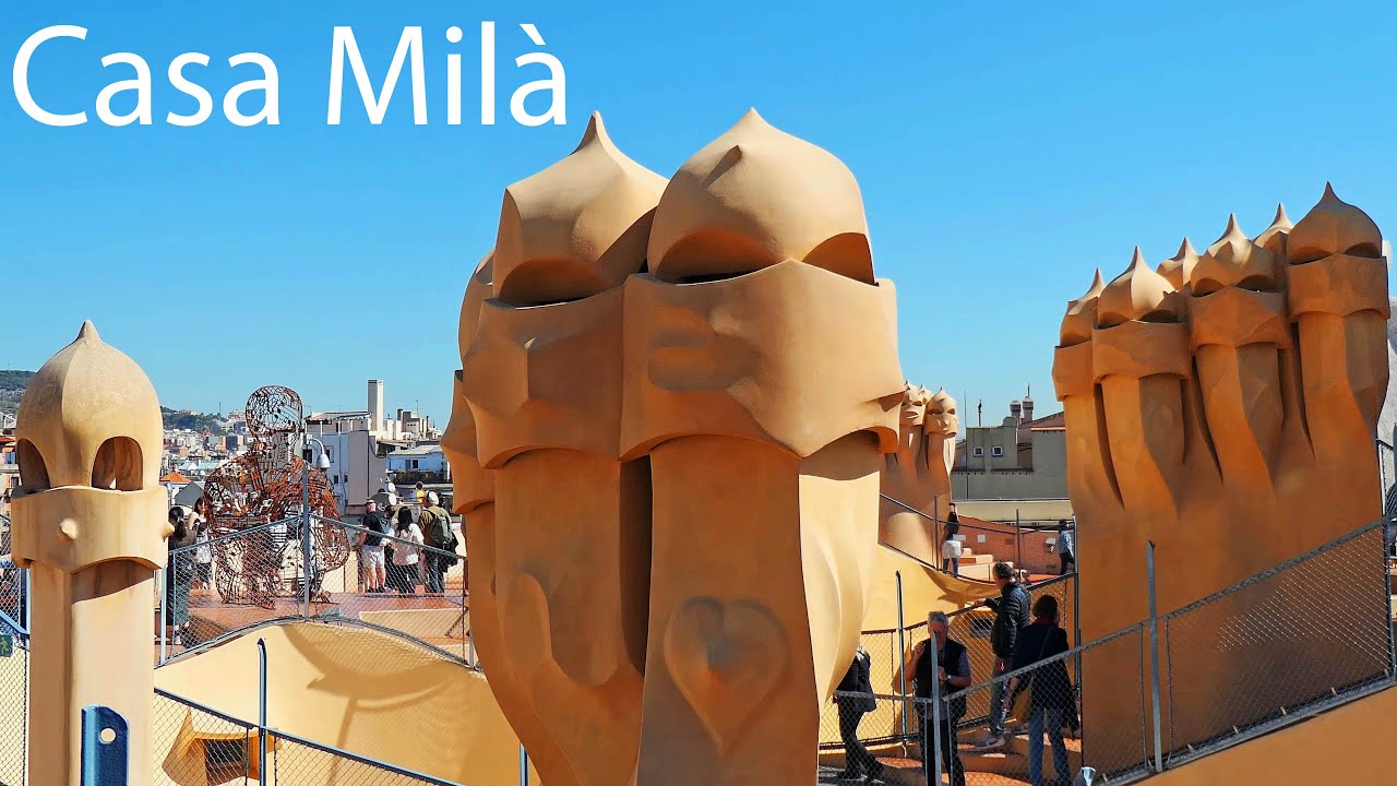 Casa Mil&agrave;, Barcelona - Ocean waves and fantastic creatures