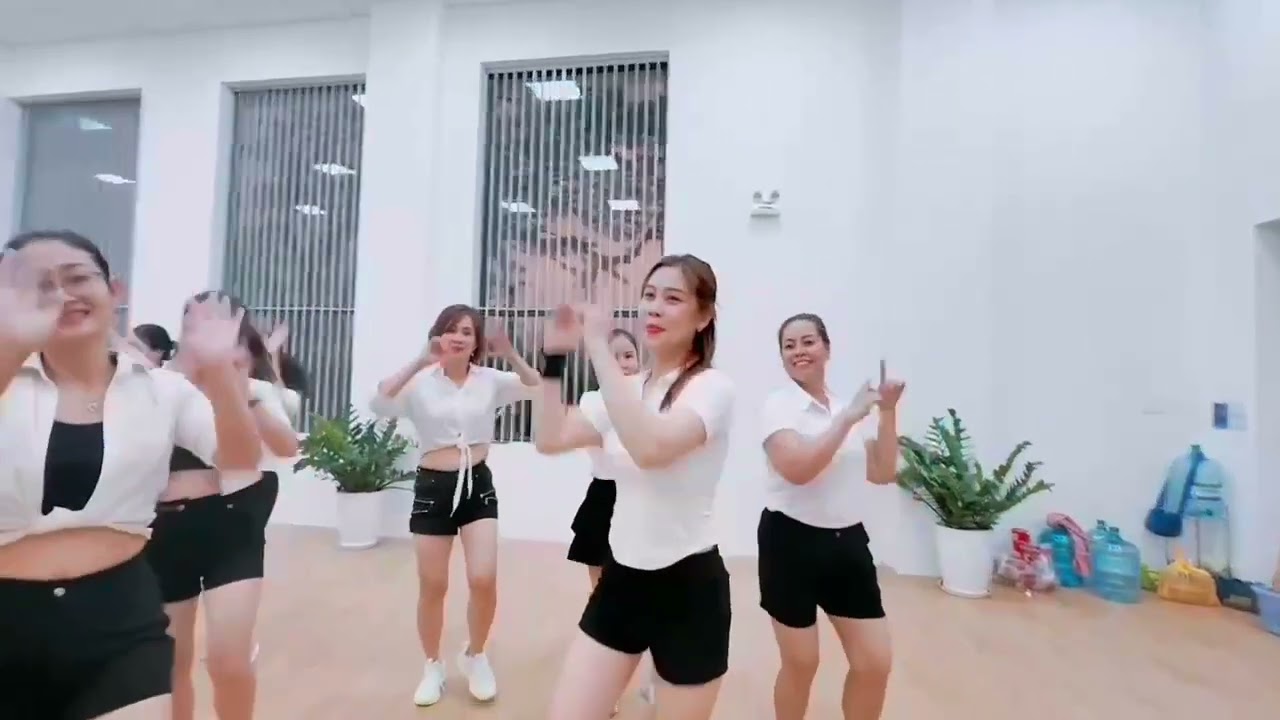 #zumba : ca chieu ( Cô Gái Xi Tin ) 