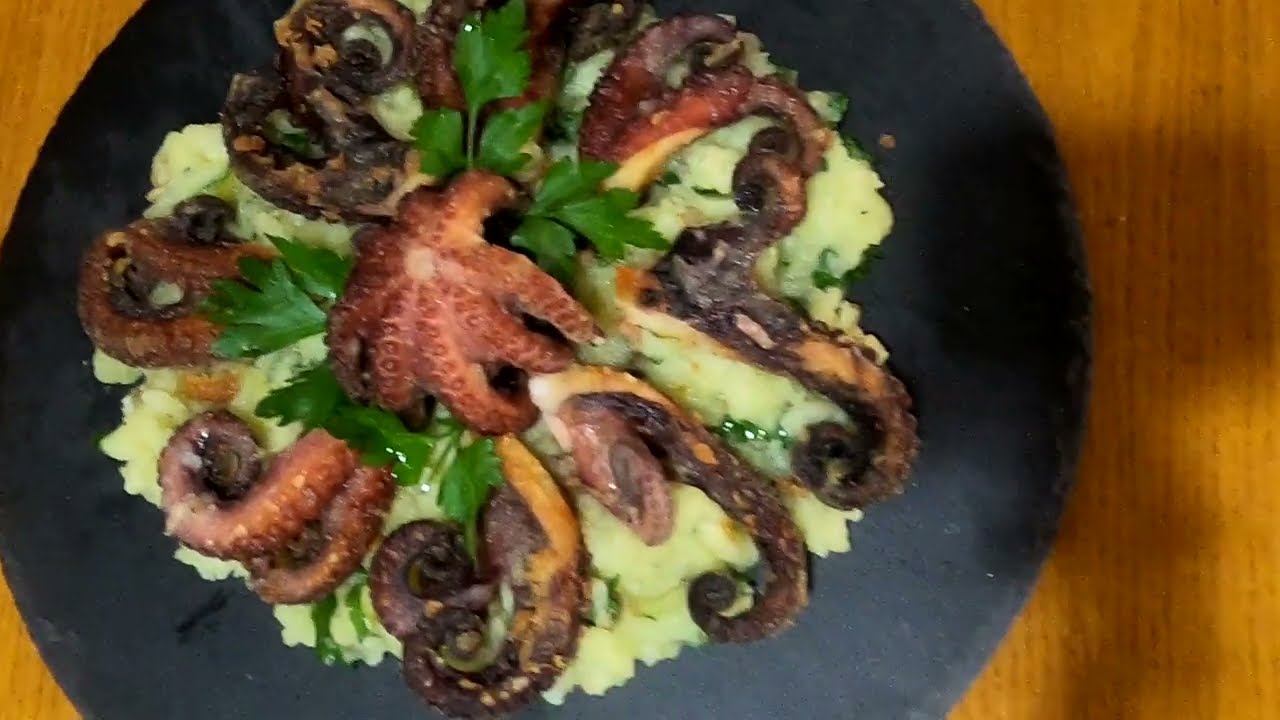 POLPO FRITTO CROCCANTE CON PURE' DI PATATE RUSTICO-croccante fuori, morbido dentro -UN  CAPOLAVORO