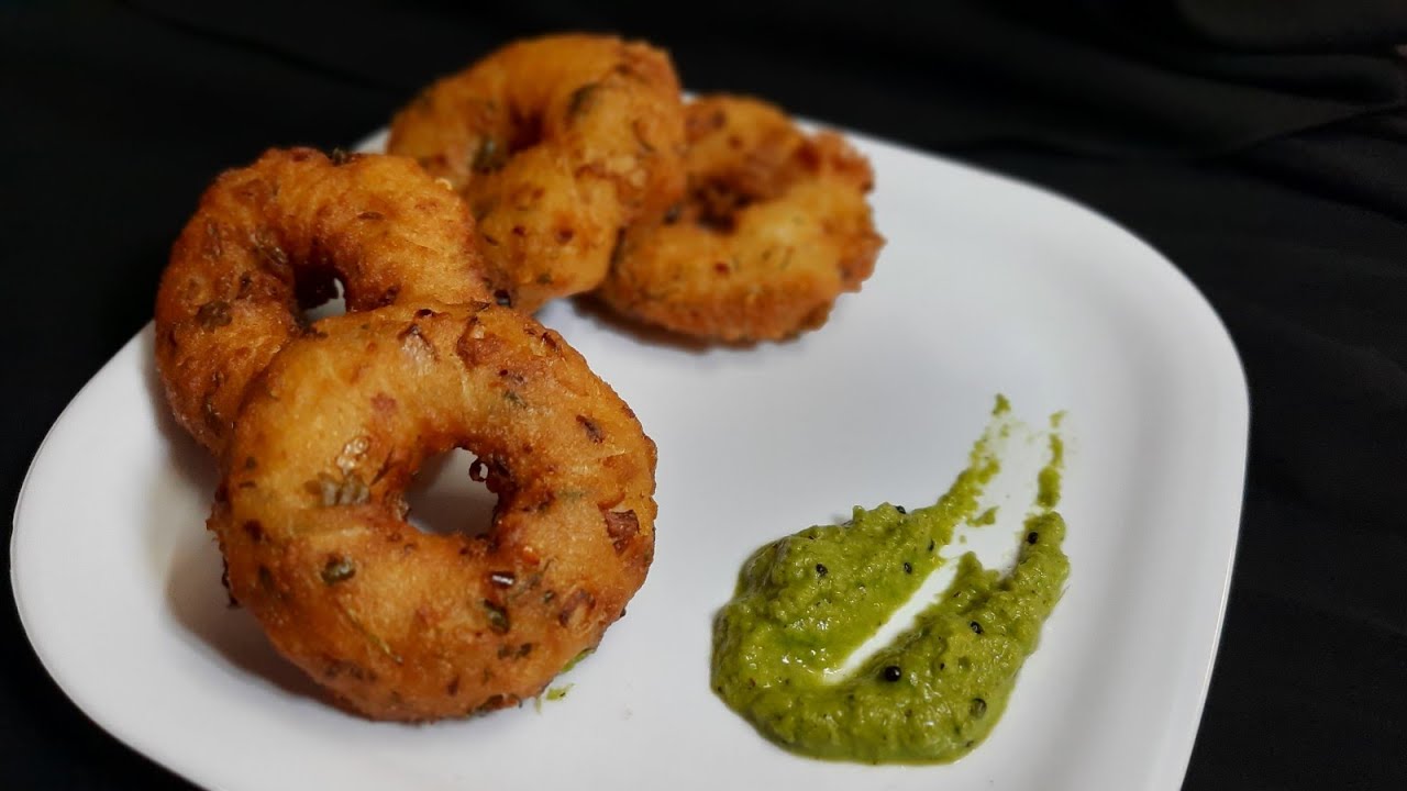 Instant Sooji Vada Recipe | Rava Vada | Semolina Vada | Sooji ka Medu vada | By Hungers Kitchen