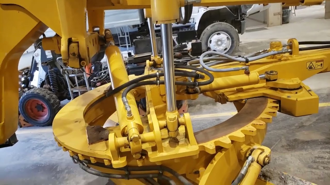 VOLVO G976 GRADER Walkaround - Hydraulic System