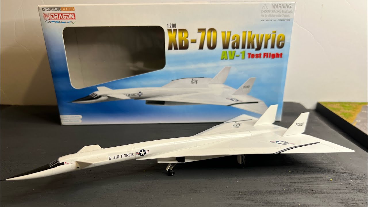 Dragon Wings XB-70 Valkyrie 1:200 Unboxing #xb70