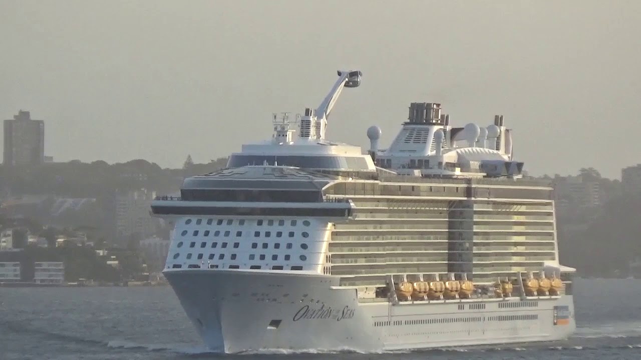 Ovation of the Seas departs Sydney Harbour