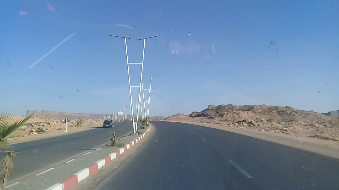 شاهد جمال و سحر مدخل مدينة #تمنراست 😍😍 طريق #مطار_تمنراست البيك 😚#تمنغست #أوتول #تيت #أبلسه #سيلت