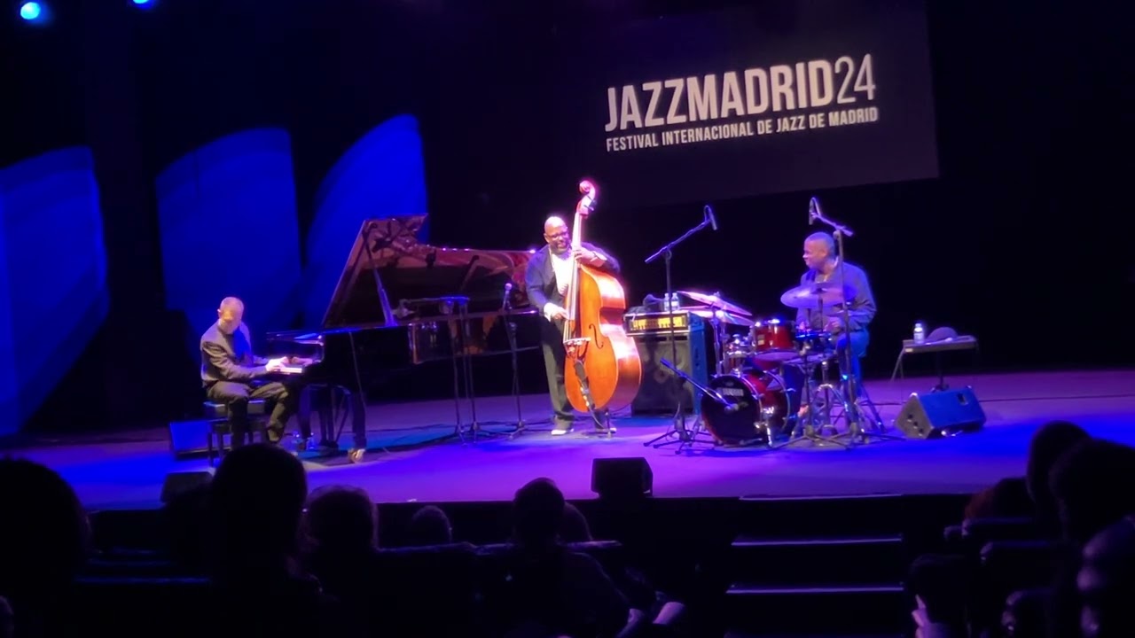 Christian McBride – Benny Green – Greg Hutchinson