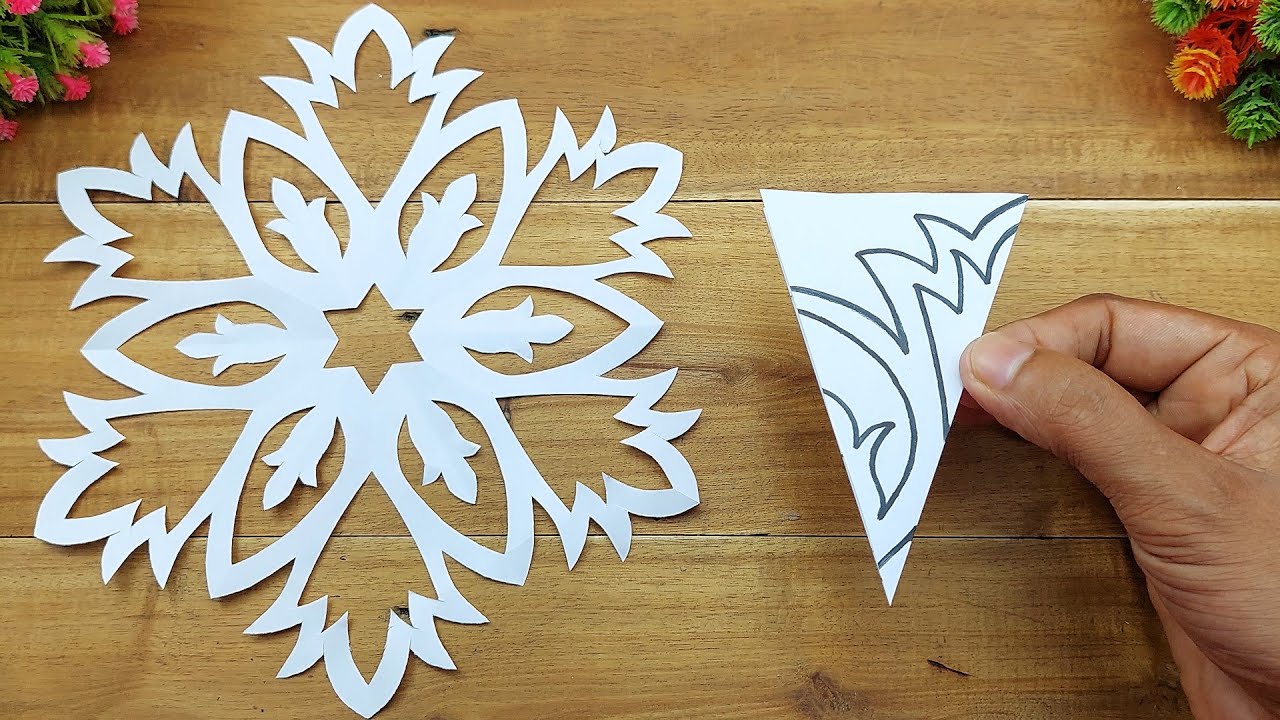 How to Make Paper Snowflake Easy For Christmas 🎄 Paper Cutting Design ❄️ Easy Paper Crafts