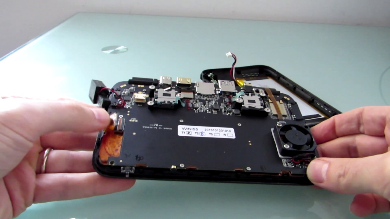 GPD Win handheld gaming PC partial teardown