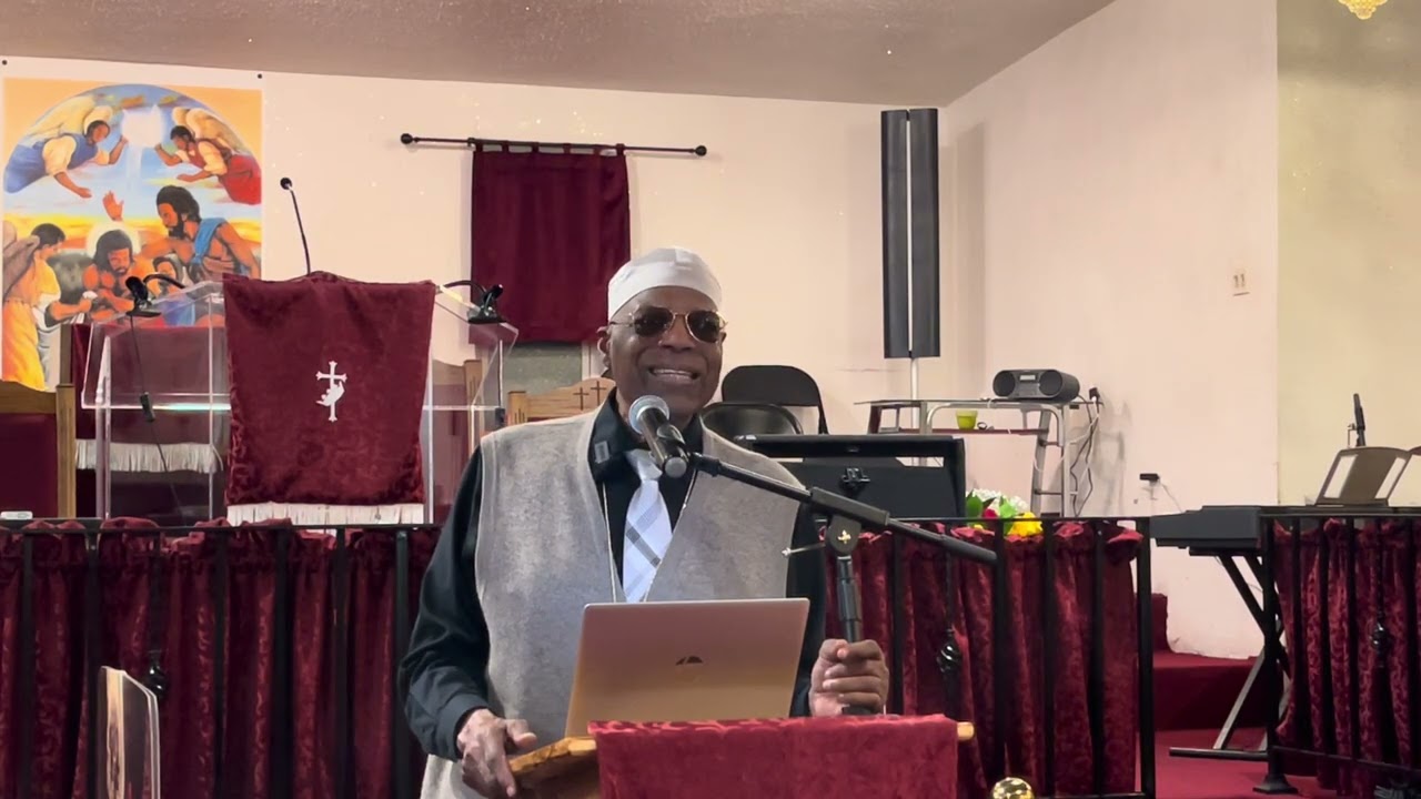 Wednesday Night Bible Lesson 2 Timothy 3 Rev. Dr. Maurice Scott, pastor 