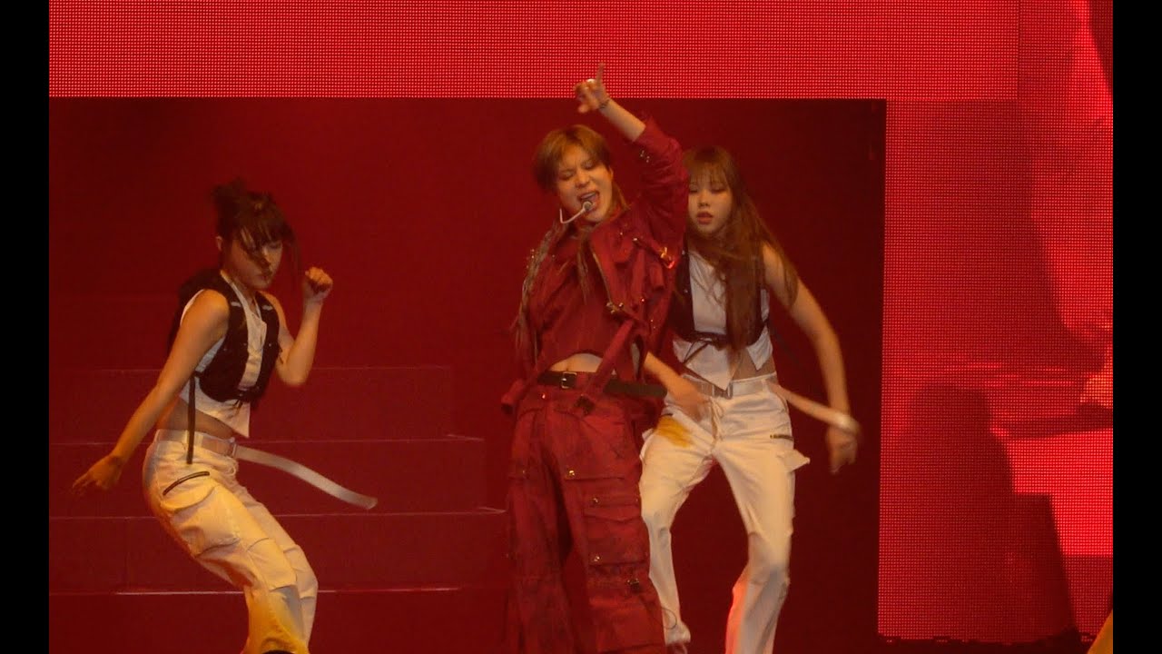 250221 태민 (TAEMIN) 'Dancer Intro + G.O.A.T' | 2024-25 TAEMIN WORLD TOUR [Ephemeral Gaze] In OAKLAND